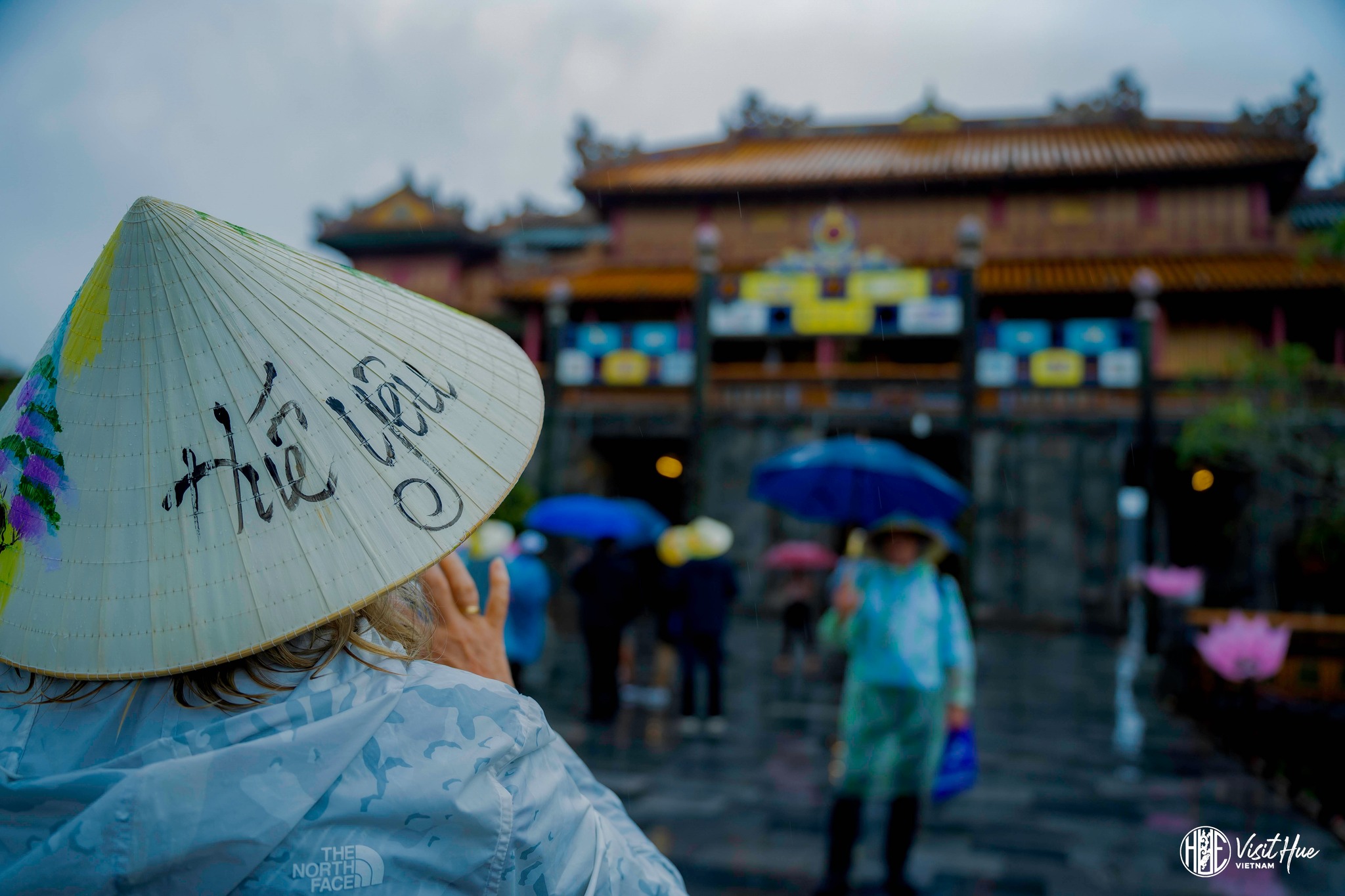 Huế và Hành trình khám phá trong mưa
