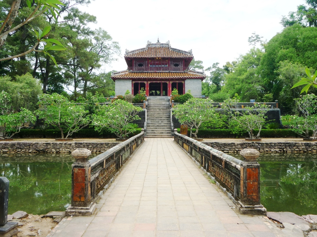 Bí quyết tìm đúng con của vua Minh Mạng