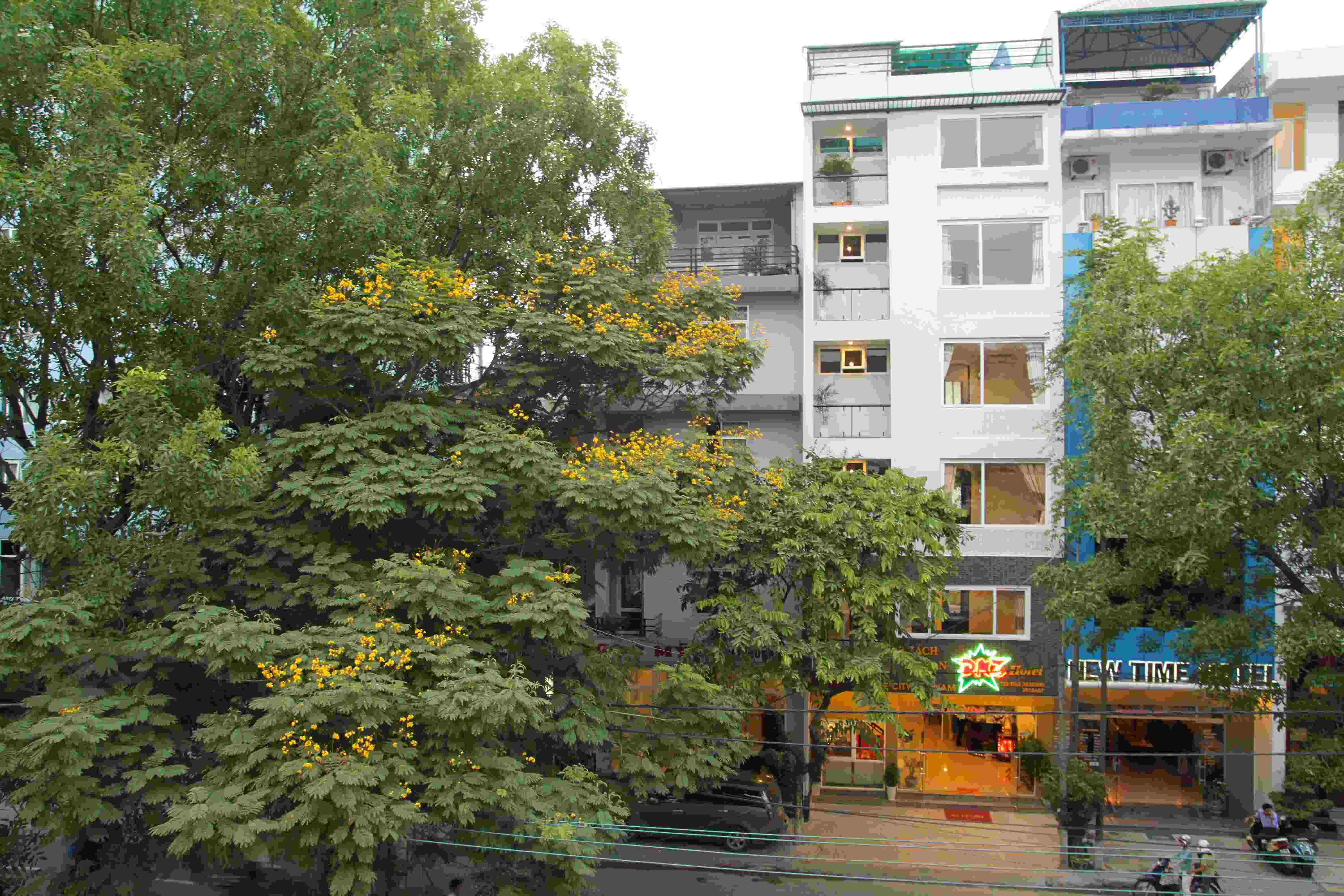 DMZ Hotel