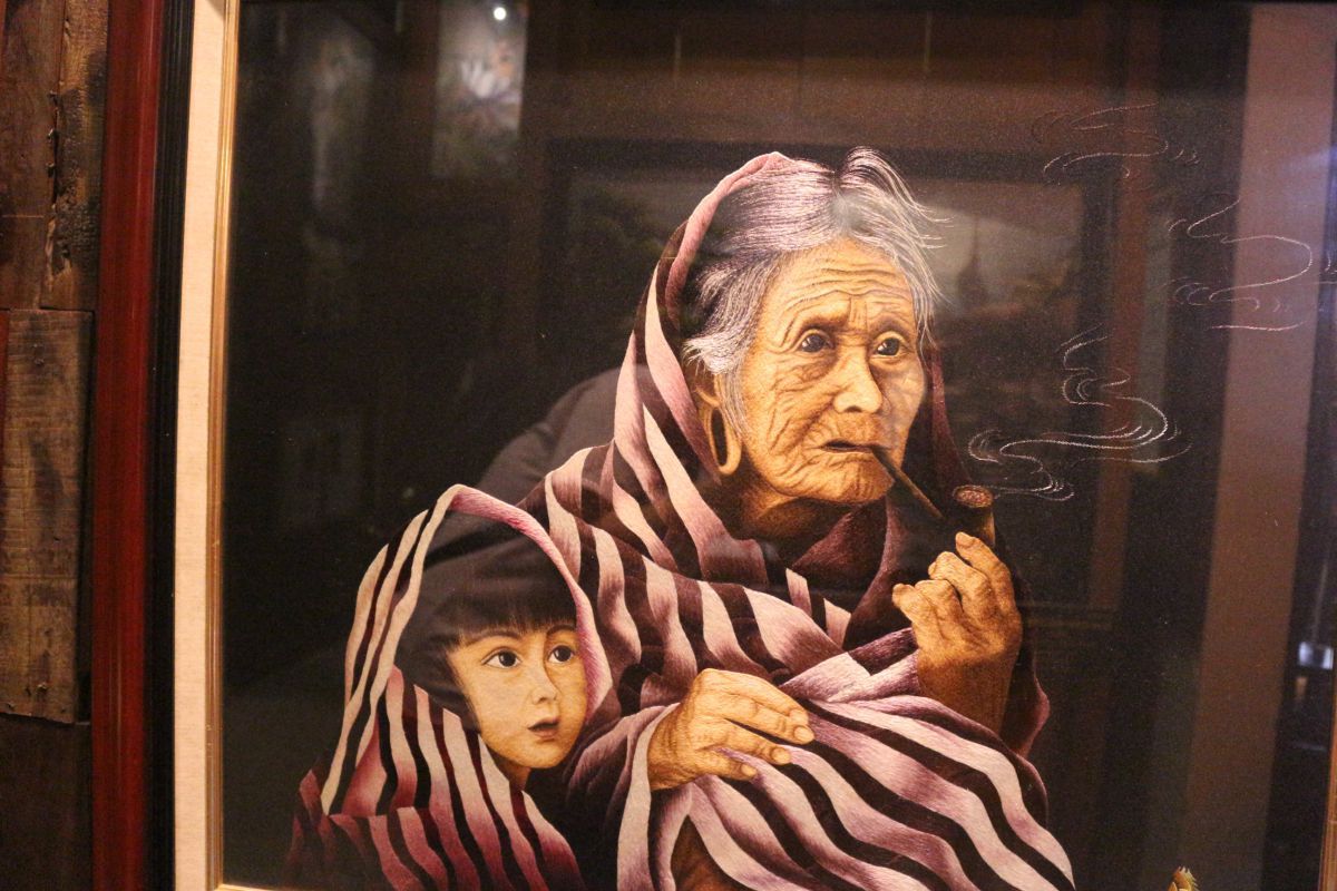 Tranh thêu XQ, linh hồn xứ Huế