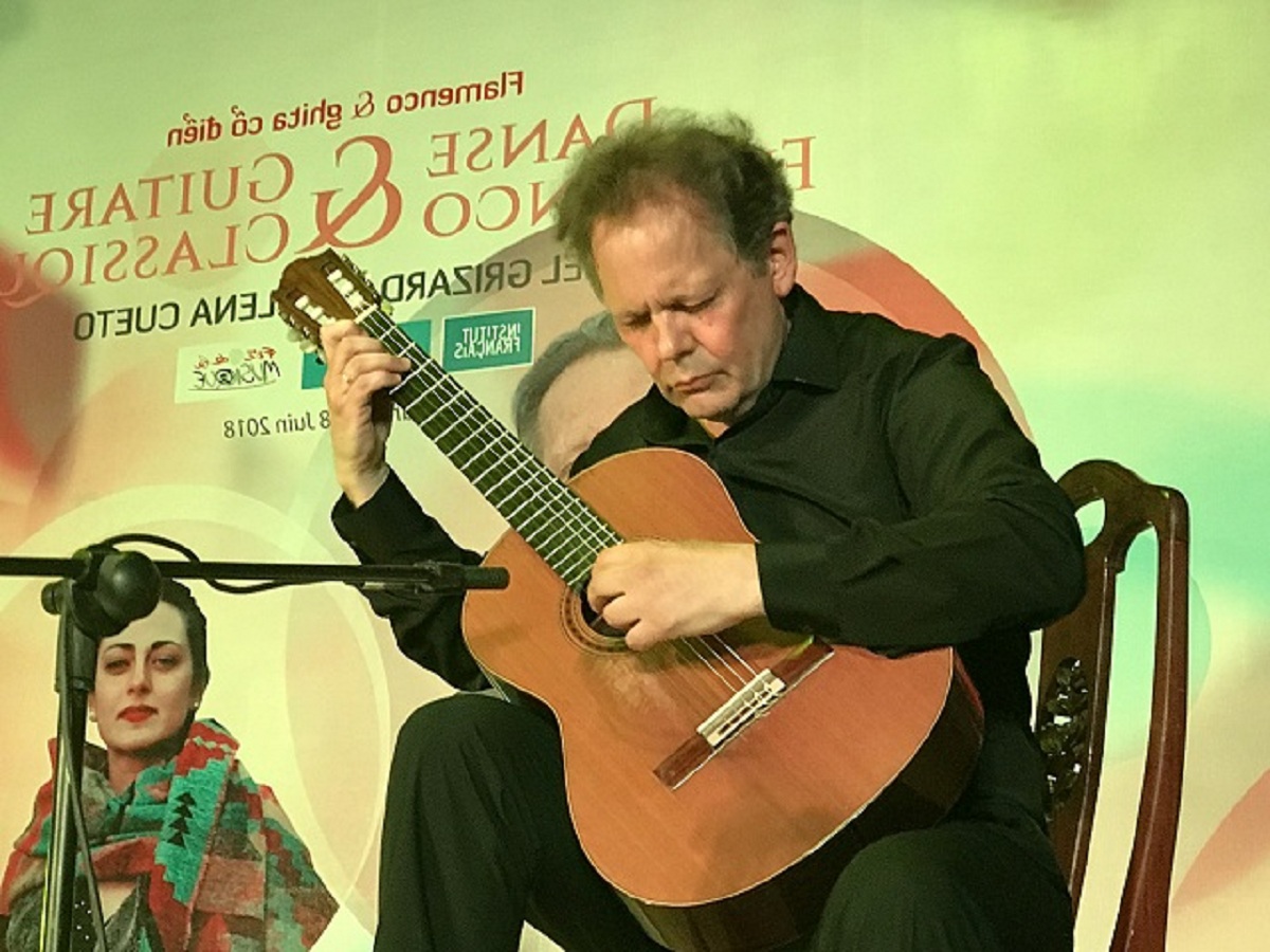 Mang dòng nhạc Guitar cổ điển từ Pháp xuôi dòng về Huế 