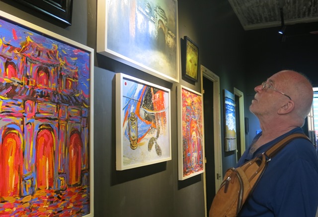 Không gian sắc màu của nghệ sĩ trẻ